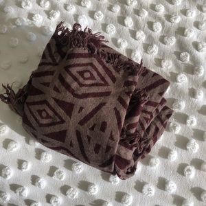 Aritzia Wilfred blanket scarf